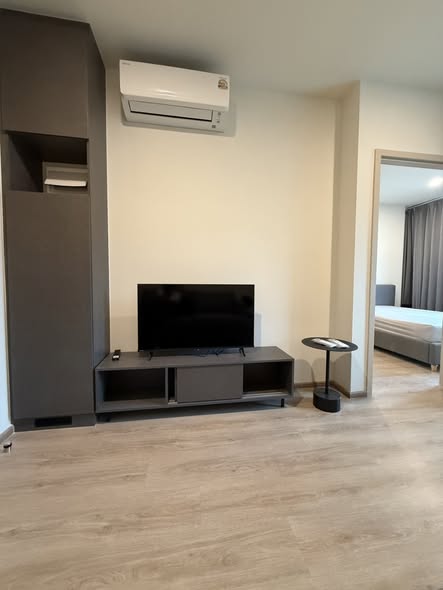 bedroom and room interior of Nue District R9