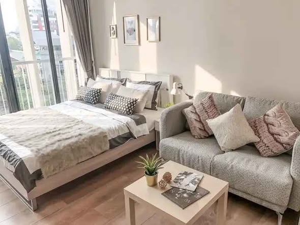 living room and bedroom of Park Origin Phrom Phong