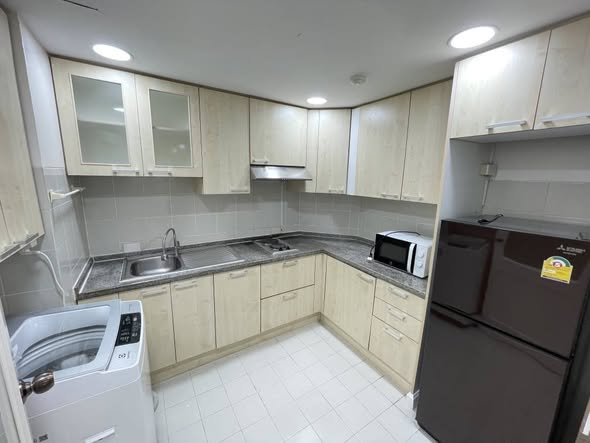 Phatthanakan 51 Alley