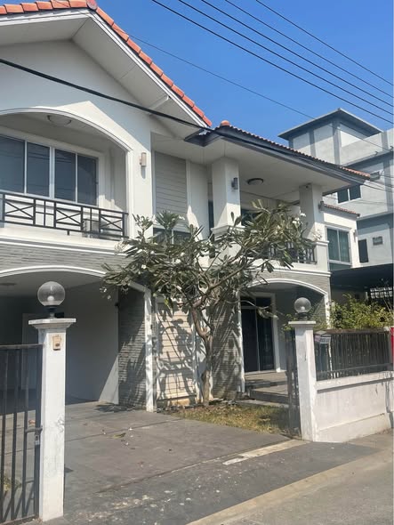 Piemsuk Rattanathibeth-Rachapruek