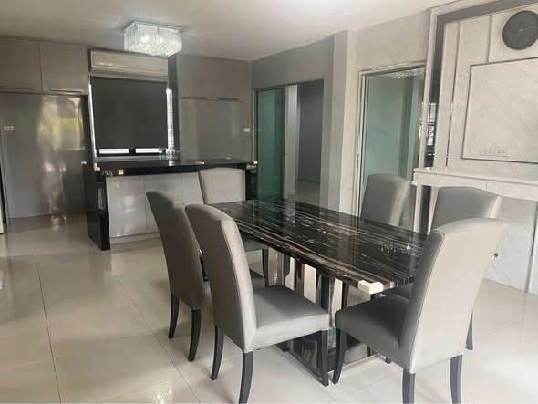 Piemsuk Rattanathibeth-Rachapruek