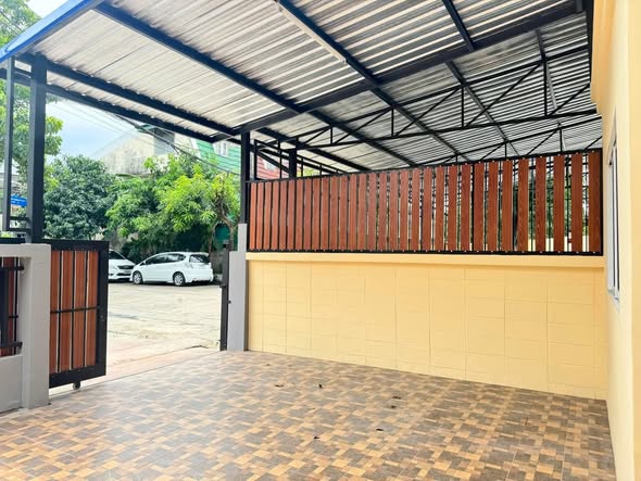 room interior of Piemsuk Rattanathibeth-Rachapruek