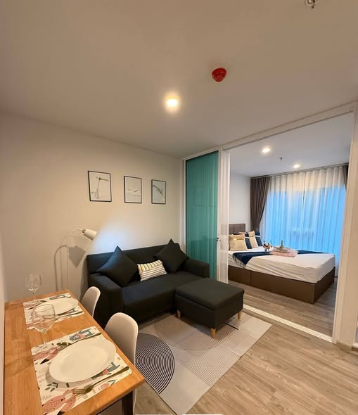 bedroom and living room of Regent Home Bangna (รีเจ้นท์โฮม บางนา)