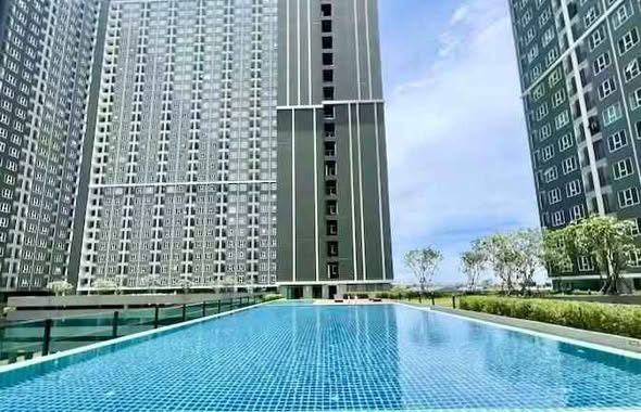 pool of Regent Home Bangna (รีเจ้นท์โฮม บางนา)