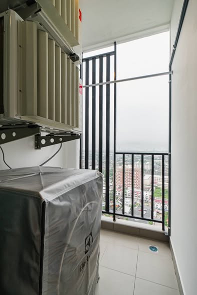 room interior and bathroom of Regent Home Bangna (รีเจ้นท์โฮม บางนา)