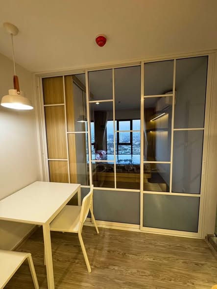 room interior of Regent Home Wutthakat