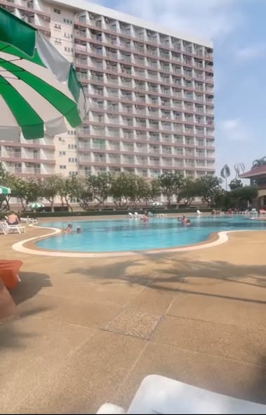 pool of Rimhad Jomtien Condominium A
