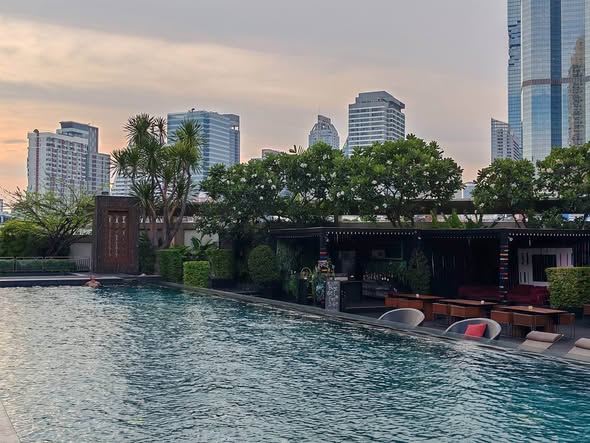 pool of Sathorn Prime Residence