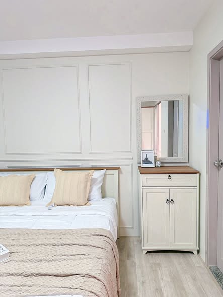 bedroom and room interior of Supalai Lagoon Condo B