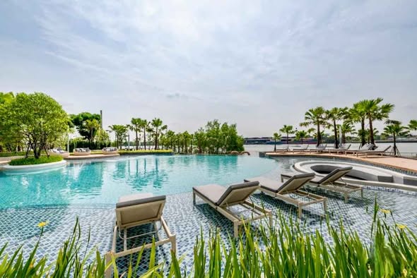 pool of Supalai Riva Grande Rama 3 ศุภาลัย ริวา แกรนด์ พระราม 3