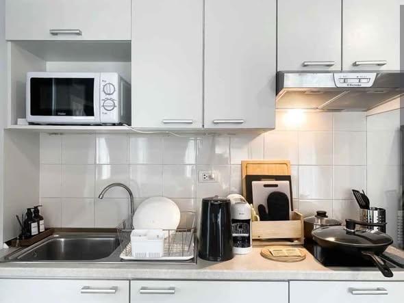 kitchen of The Clover