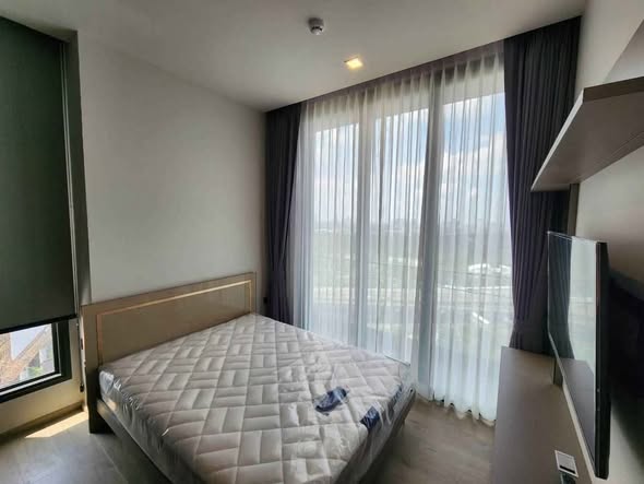 bedroom of The Crest Park Residences