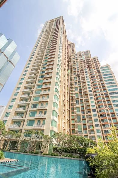 THE EMPIRE PLACE SATHON