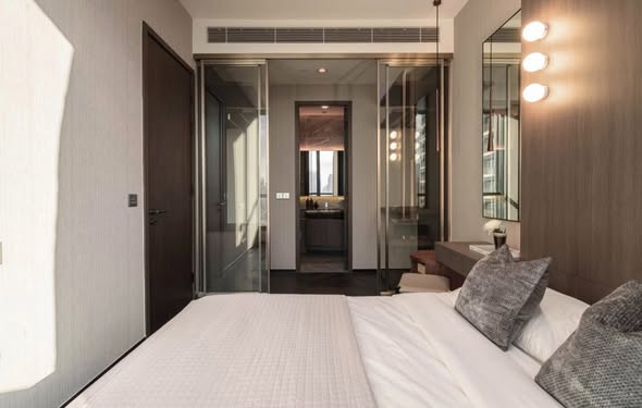 bedroom and room interior of THE ESSE Sukhumvit 36