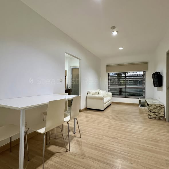 The Kith Tiwanon เดอะคิทท์ ติวานนท์