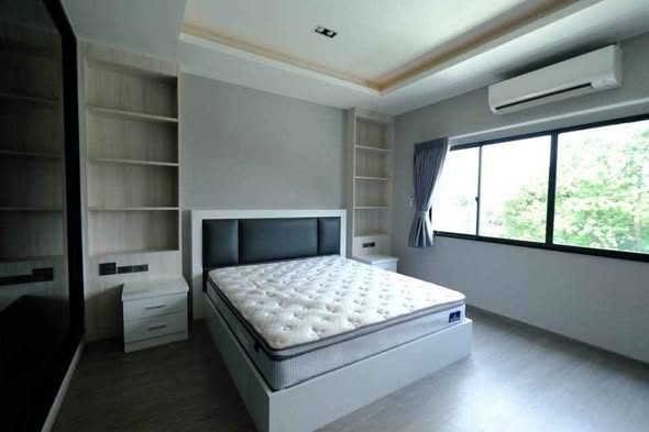 bedroom of The Landmark เอกมัย รามอินทรา