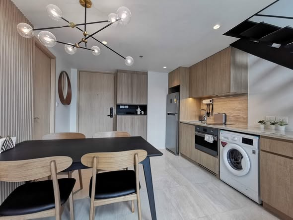 The Lofts Silom by Raimon Land