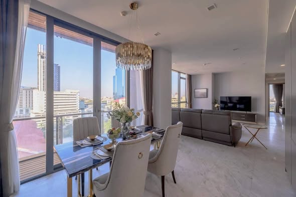 living room of The Monument Thong Lo