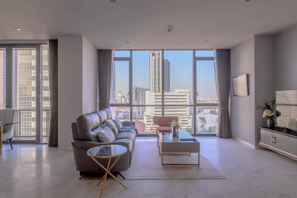 living room of The Monument Thong Lo