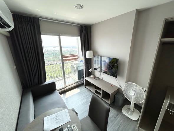 bedroom of The Trust Condo @BTS Erawan