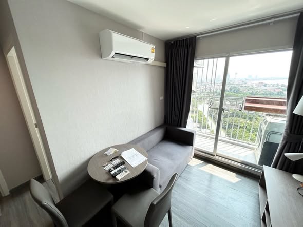 bedroom of The Trust Condo @BTS Erawan