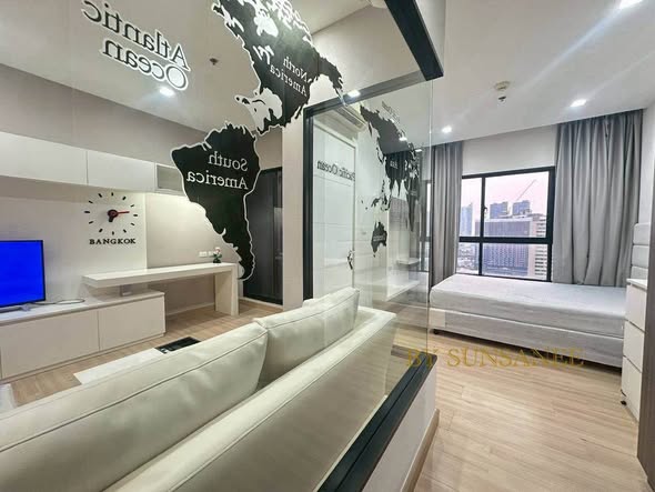 living room and bedroom of Urbano Absolute Sathon-Taksin