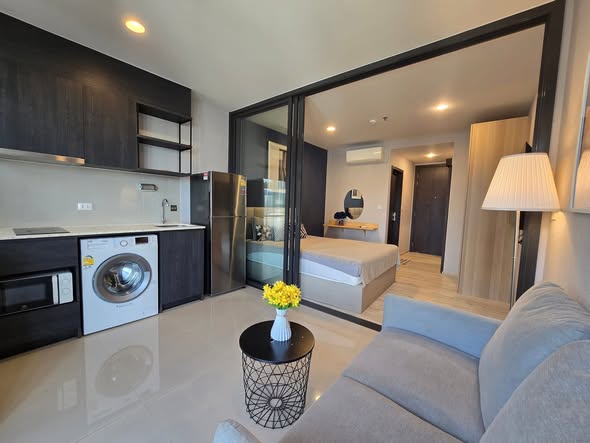 bedroom and living room of XT HUAIKHWANG