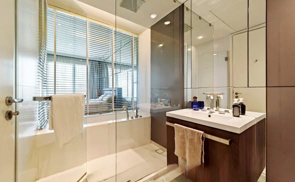 bathroom of 185 Rajadamri