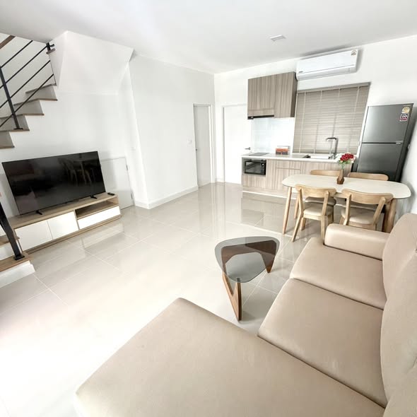 living room of พลีโน่ สุขุมวิท-บางนา 3 Pleno Sukhumvit-Bangna 3