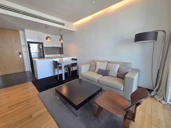 bedroom and living room of AEQUA Residence Sukhumvit 49 dad no3