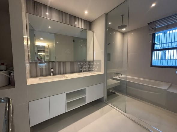 room interior and bathroom of AEQUA Residence Sukhumvit 49 dad no3