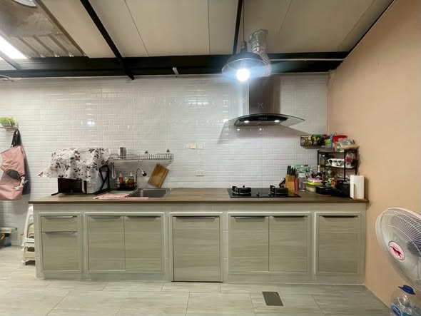 kitchen of Areeya The Colors 196