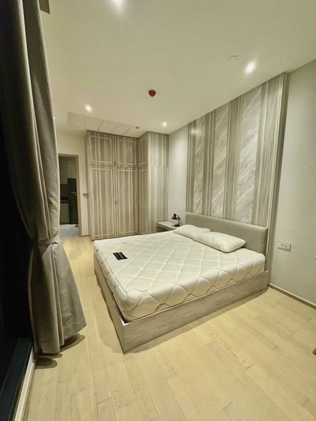 bedroom of Ashton Asoke