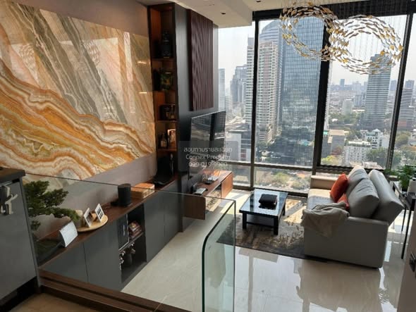 living room of Ashton Silom