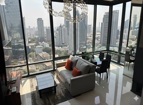 living room of Ashton Silom