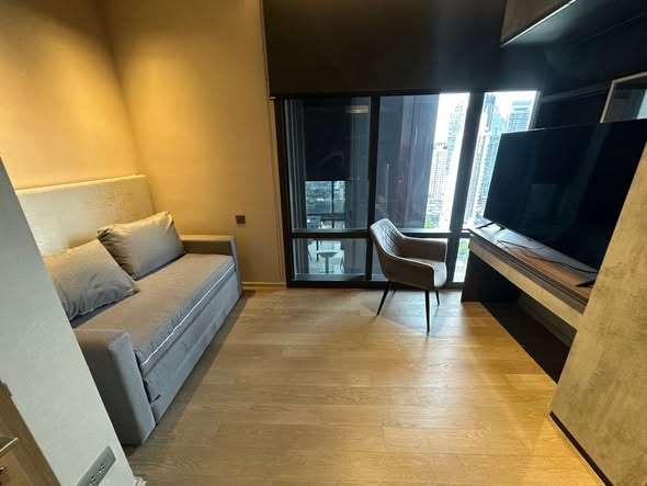 room interior of Ashton Silom