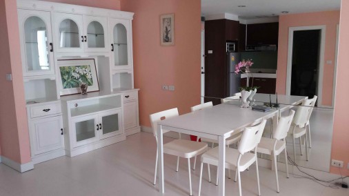 room interior of Asoke Place