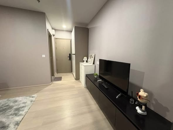 living room of Aspire Rattanathibet Weston