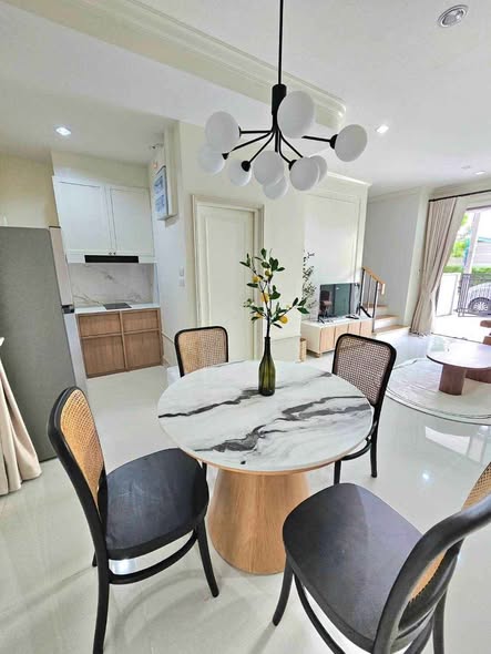 room interior of Baan Klang Mueang Rama 9-Krungthep Kritha