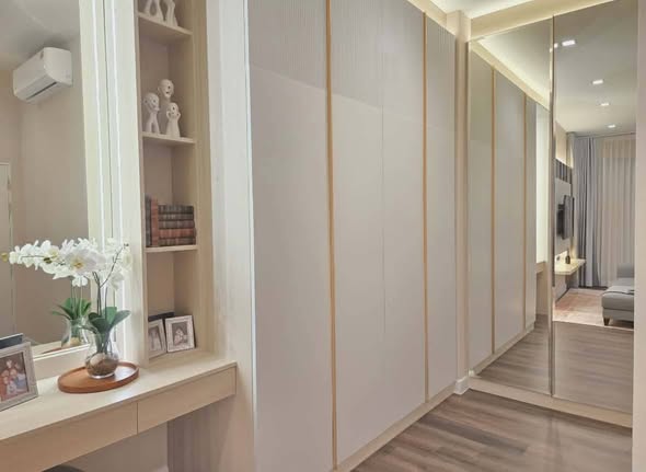 bedroom and room interior of Bangkok Boulevard Bangna KM.5 บางกอก บูเลอวาร์ด บางนา กม.5