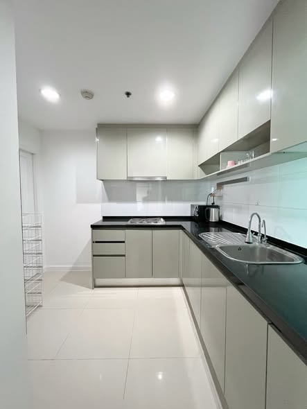 kitchen of Belle Grand Rama 9