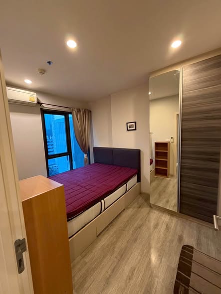 bedroom of Centric Ari Station