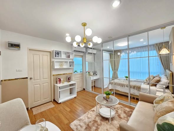 living room and bedroom of double u condo ลาดพร้าว-วังหิน