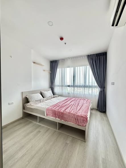 bedroom of Elio Sathorn-Wutthakat