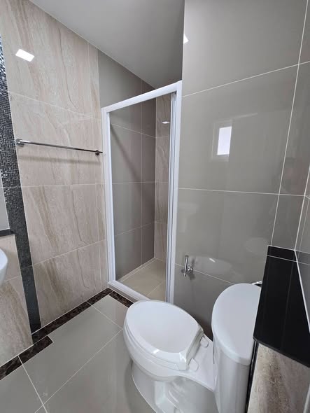 bathroom of Golden Neo, Sukhumvit LaSalle