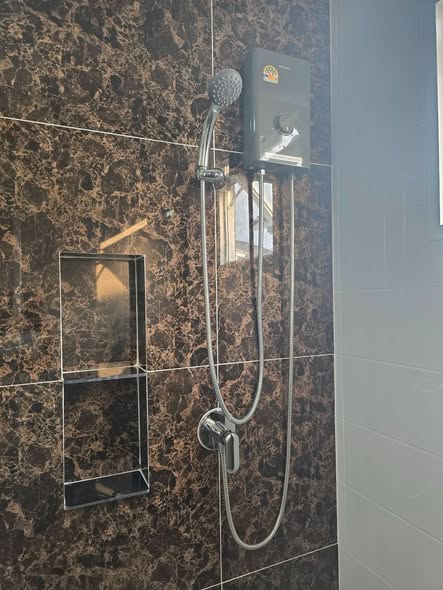 bathroom of Golden Neo, Sukhumvit LaSalle