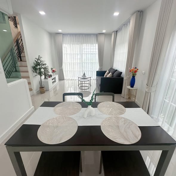 room interior of Golden Neo, Sukhumvit LaSalle