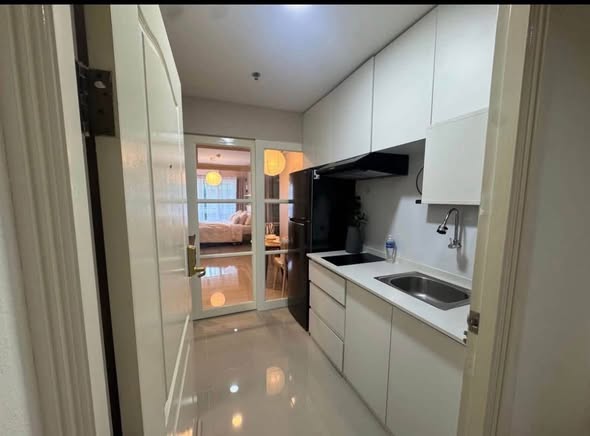 kitchen of Grand Park View Asok