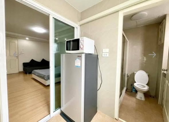 bedroom of Happy Condo Rachada 18