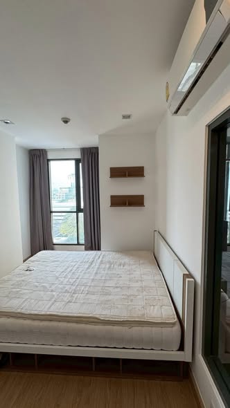 bedroom of Ideo Mobi Phaya Thai